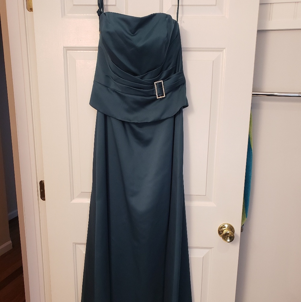 Jordan Prom/Bridesmaid/mother of the bride dress